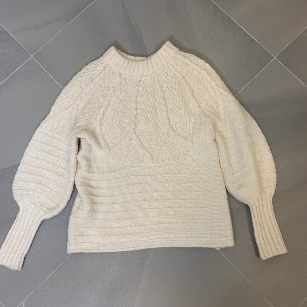 Universal Thread Soft Cream Oversized Sweater - image 8
